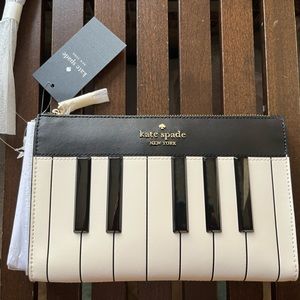 ♠️Kate Spade Piano Pitch Purrfect Medium Wallet Wristlet, Black NWT